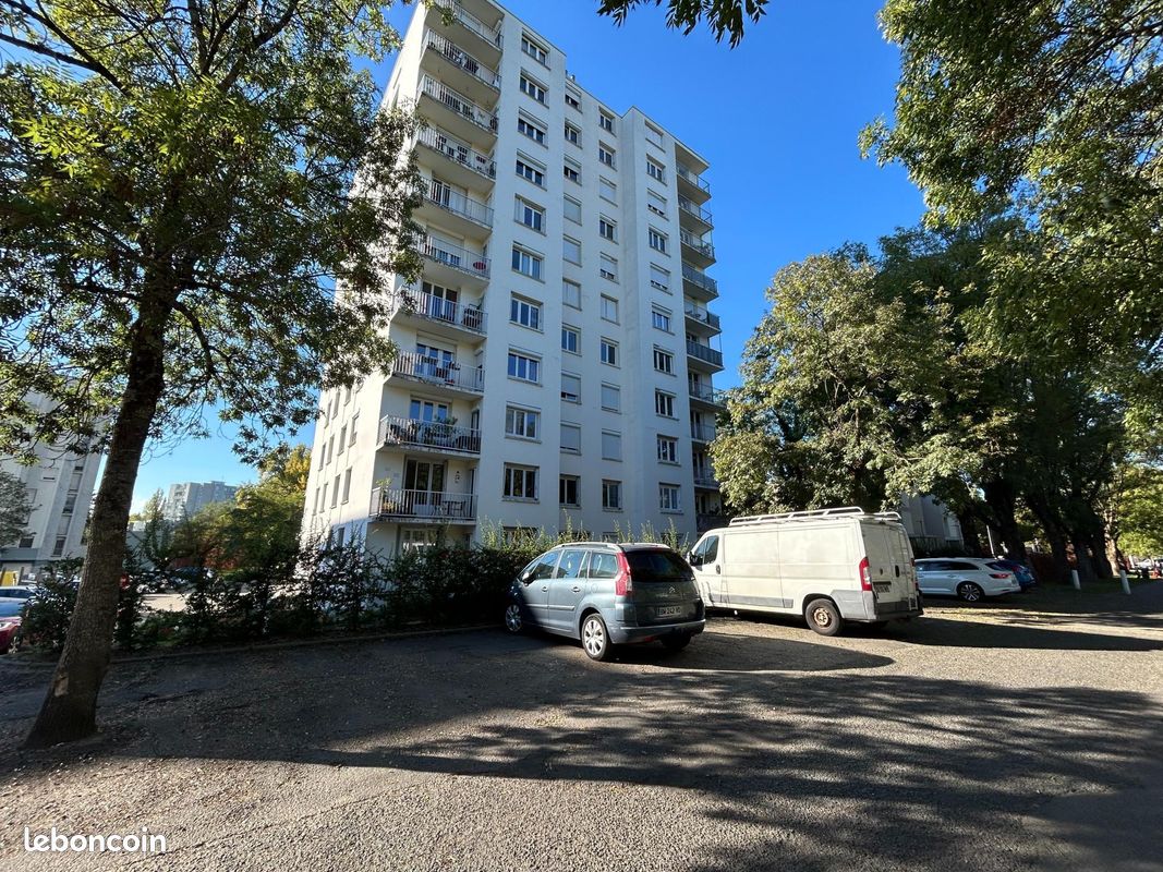 Appartement 3 pièces 60 m² · à Vichy · 60 m² · 90 000 €