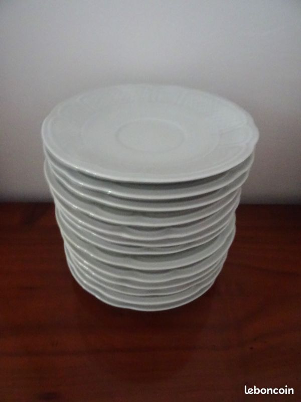 Tasses et soucoupes (image 3)