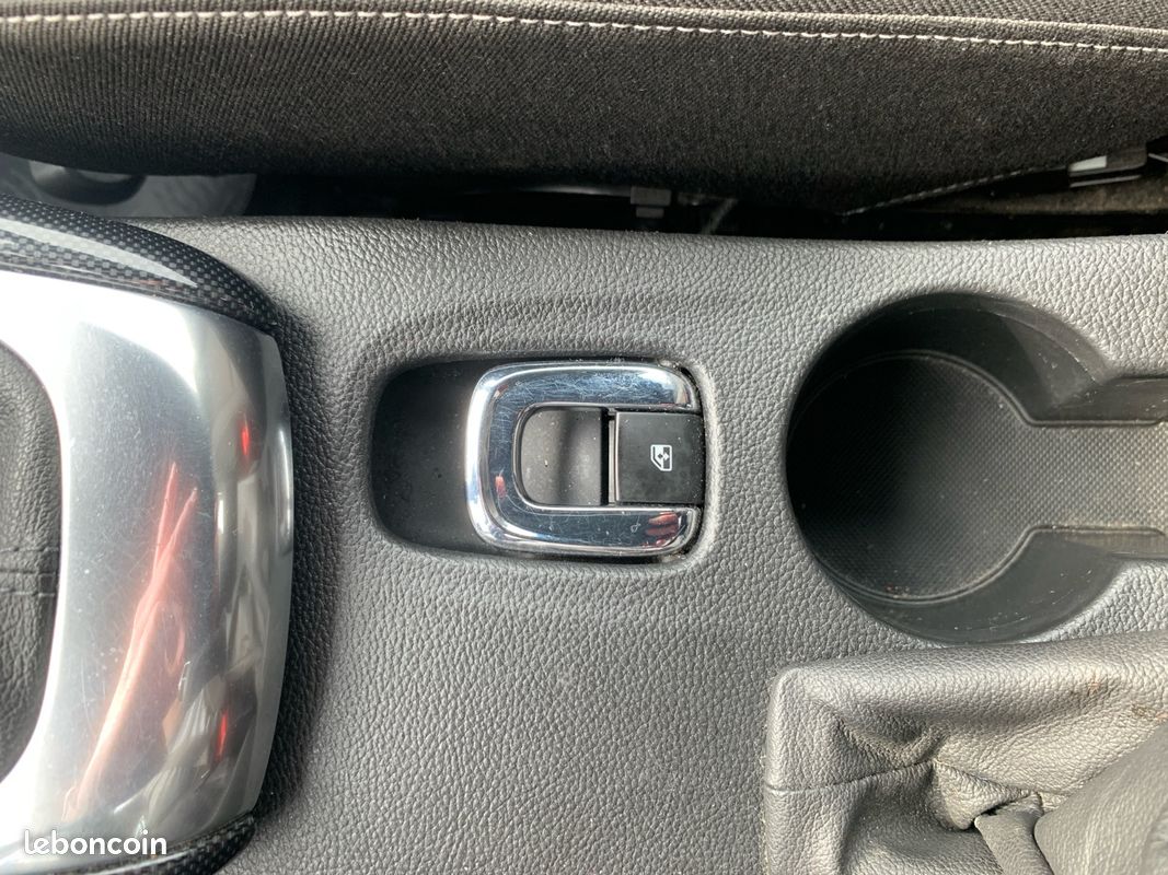 OPEL CASCADA 1.4 Turbo 140 ch Start/Stop Radar de stationnement avant/arrière Garantie 12 mois Europe (image 18)