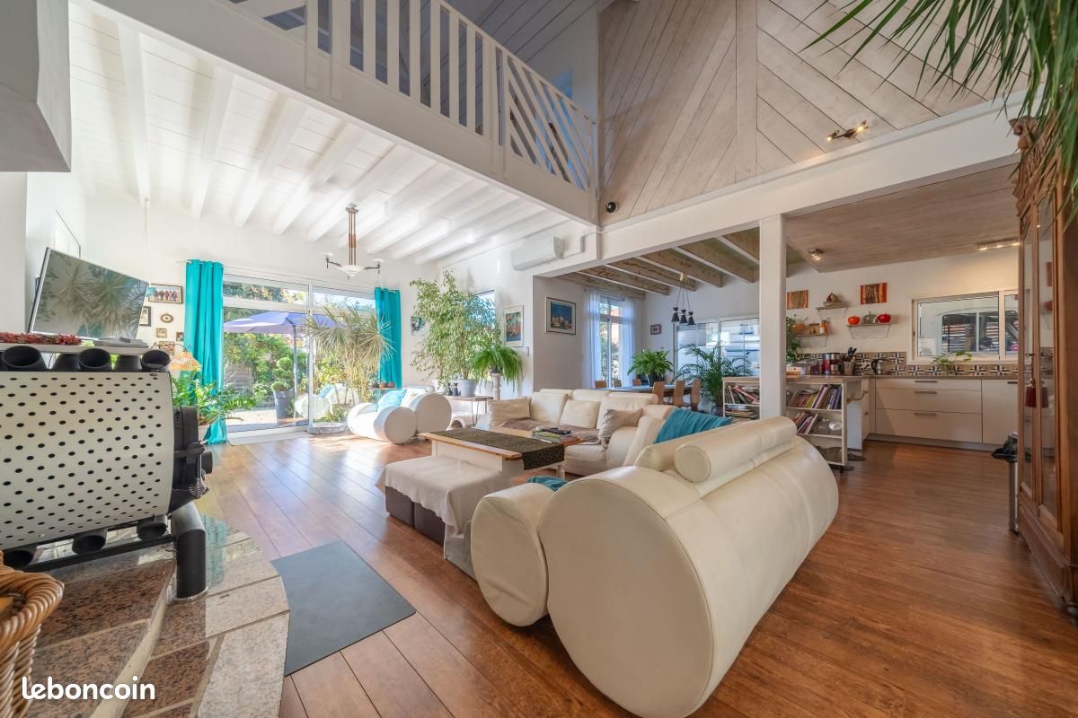 Maison 5 pièces 185 m² · à Biscarrosse · 185 m² · 770 000 €