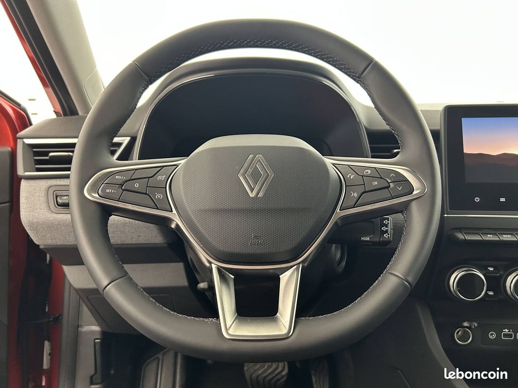 RENAULT Clio E-Tech full hybrid 145 ch GSR2 Evolution (image 15)