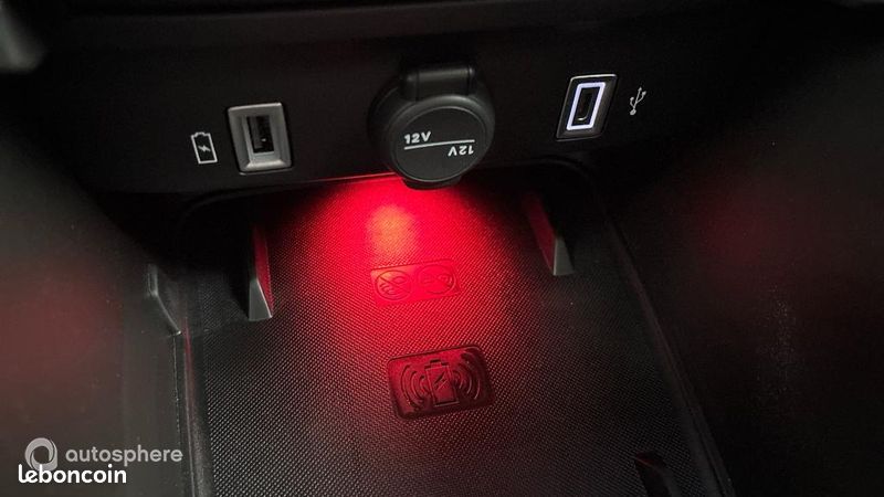 Jeep Avenger 1.2 Turbo T3 100ch MHEV Summit BVR6 eHybrid (image 30)