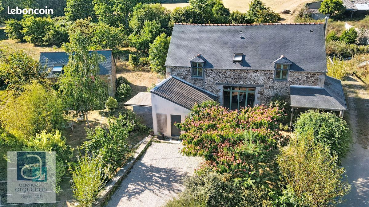 Maison 6 pièces 197 m² · à Lanvallay · 197 m² · 482 080 €