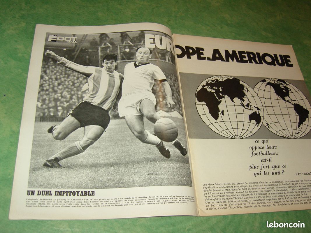 pin's insigne rda ddr allemagne de l est fdgb 60 ans