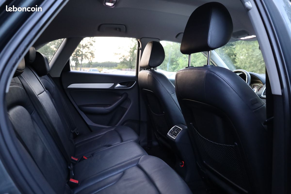 Audi Q3 2.0 TFSI 211 Quattro AMBITION LUXE BA +Sièges Chauffants +Attelage (image 10)