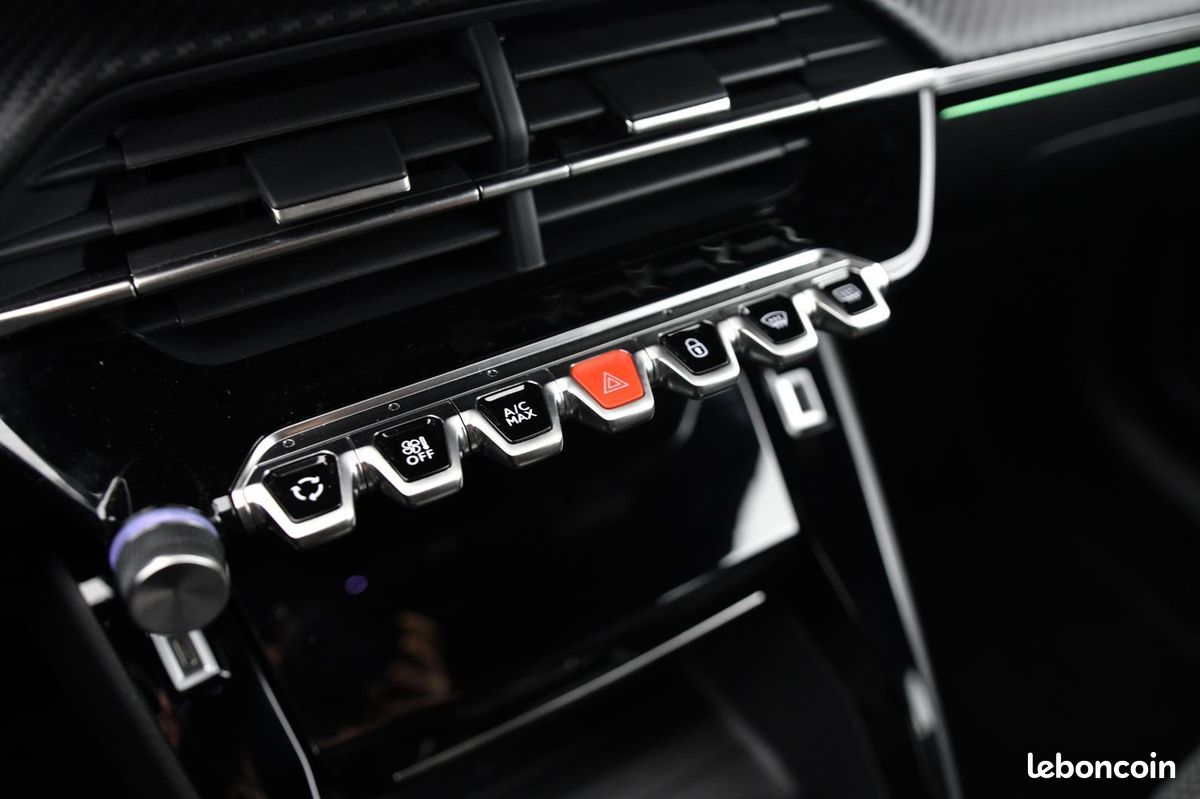 PEUGEOT 208 BlueHDi 100 S&S BVM6 GT (image 29)