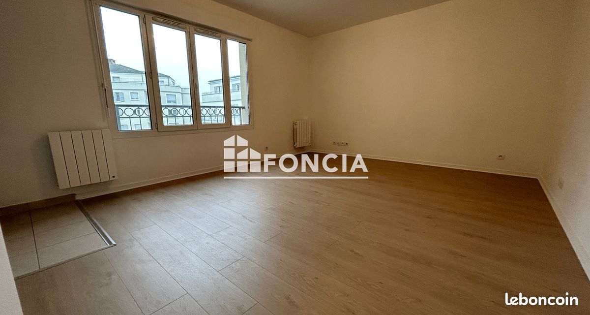 Appartement 1 pièce 28 m² · à Poissy · 28 m² · 681 €/mois