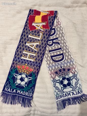 Écharpe De Football Du REAL MADRID Ancienne Avec