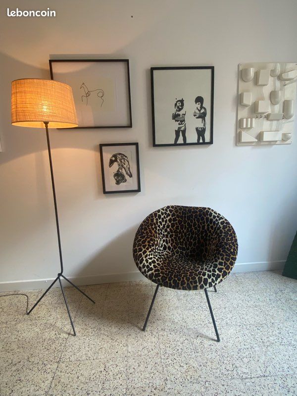Lampadaire tripode vintage métal années 60 (image 2)