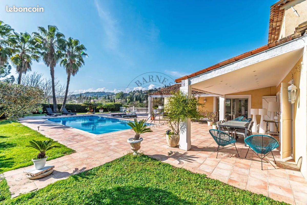 Maison 7 pièces 180 m² · à Mougins · 180 m² · 1 100 000 €