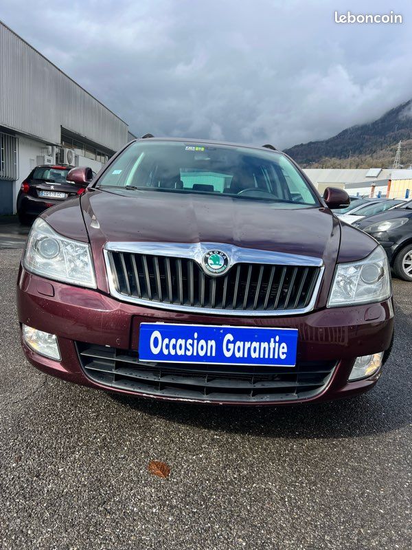 SKODA OCTAVIA COMBI 2.0L TDI 140cv boîte auto 4*4 (image 3)