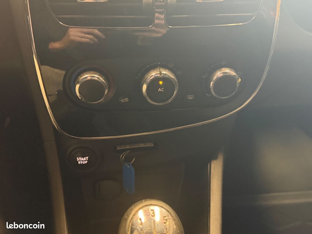 Renault clio 1.5 dci 75 ch / bluetooth/gps (image 29)