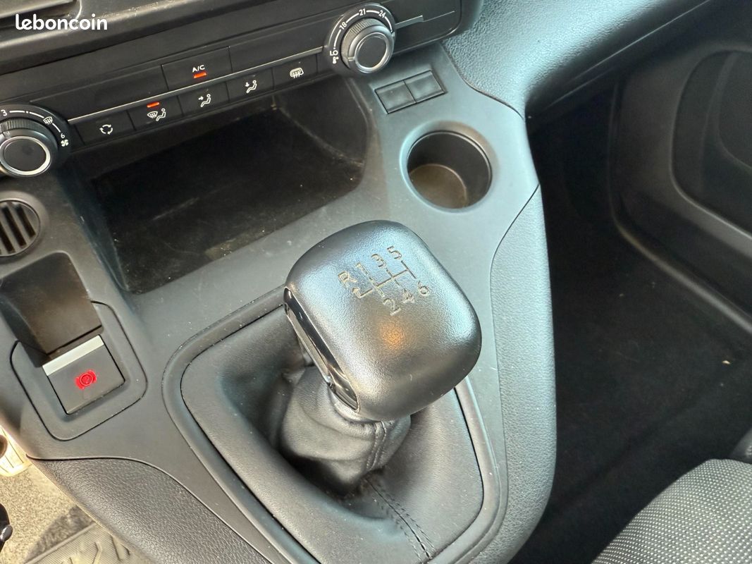 Peugeot Partner III BlueHdi 100 Standard M 650 (image 18)