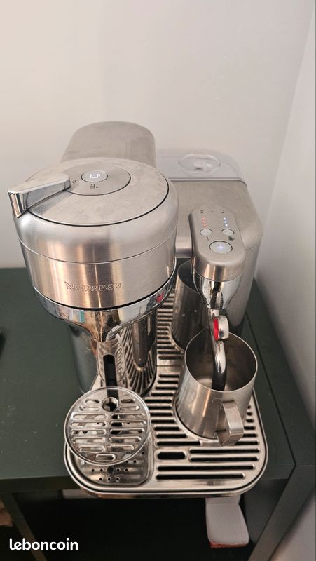 Nespresso Vertuo Creatista by Sage inox – Très bon état – Buse vapeur lait (image 2)