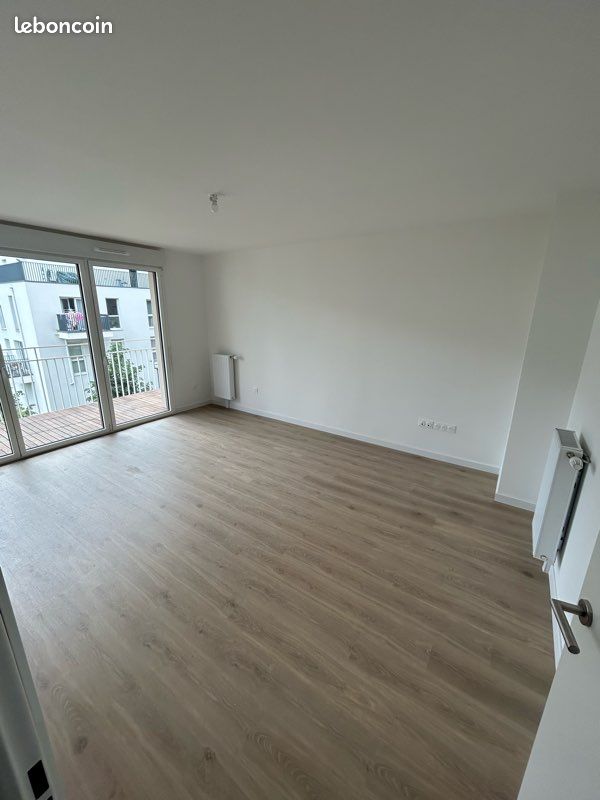 Appartement T3 de 58 m² avec balcon et parking – Villeneuve-la-Garenne (image 2)