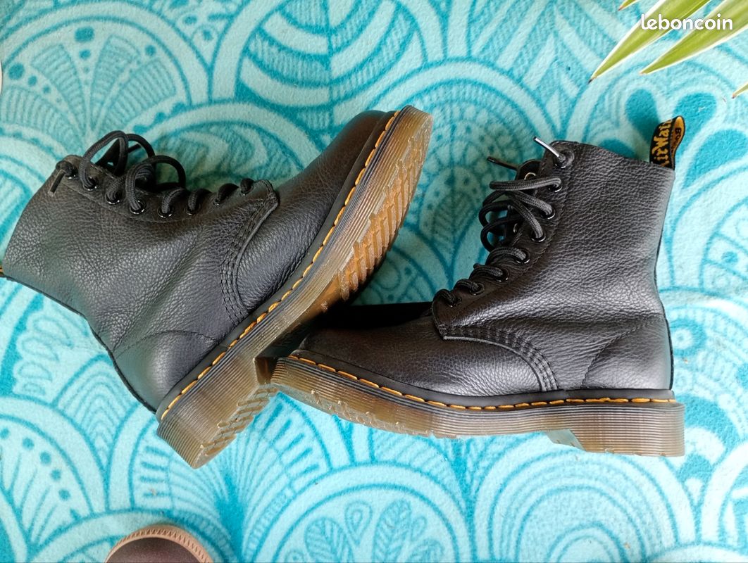 Doc Martens- boots 1460 Pascal en cuir Virginia souple texturé