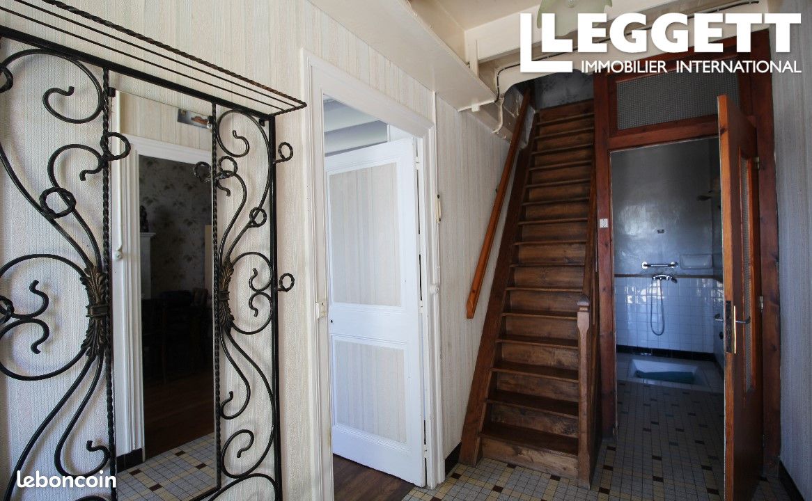 Maison 9 pièces 127 m² - Lupsault 16140 (image principale 2)