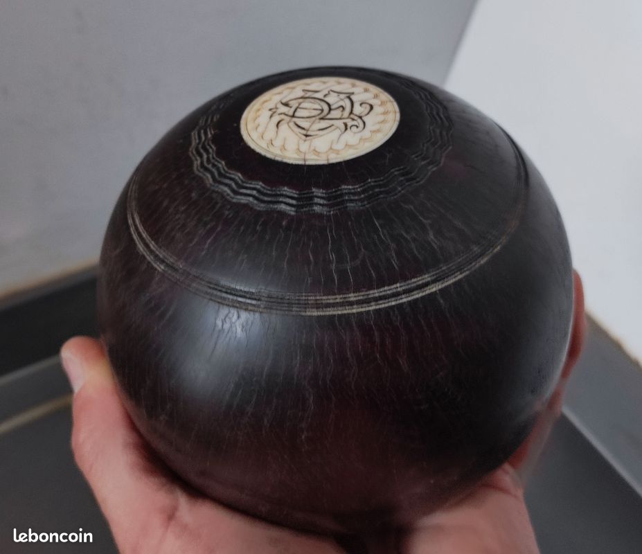 BOULE DE CANTON Ancienne En Bois Sculpté Avec Dragons EUR 48,00