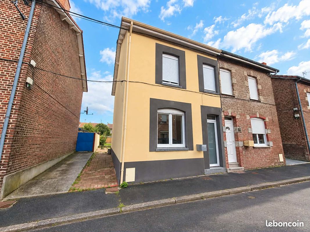 Maison 4 pièces 94 m² · à Crespin · 94 m² · 206 000 €