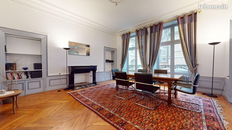 Appartement 5 pièces 191 m²