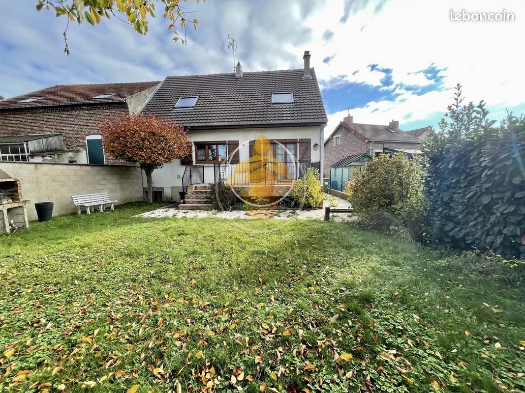 Maison 6 pièces 100 m² · à Tergnier · 100 m² · 157 000 €