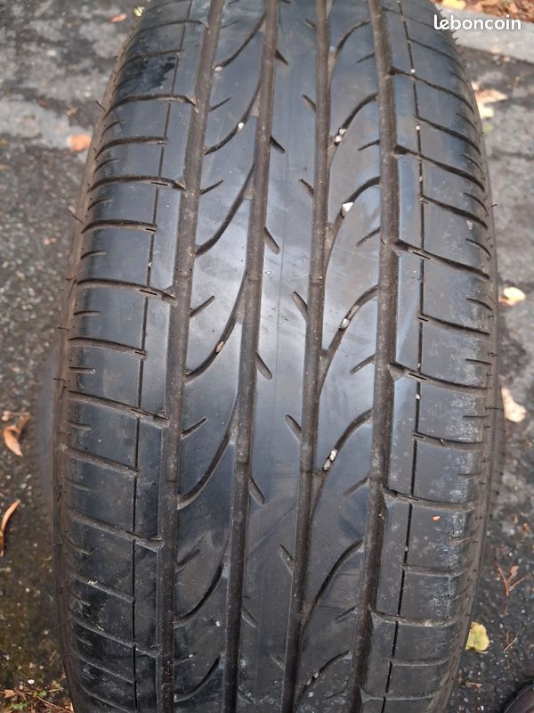 Pnues continental 225/55/18(98v) (image 2)