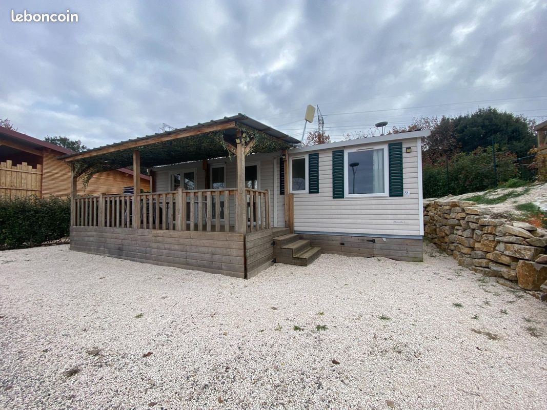 Terrain 143 m² · à Rocbaron · 143 m² · 153 000 €