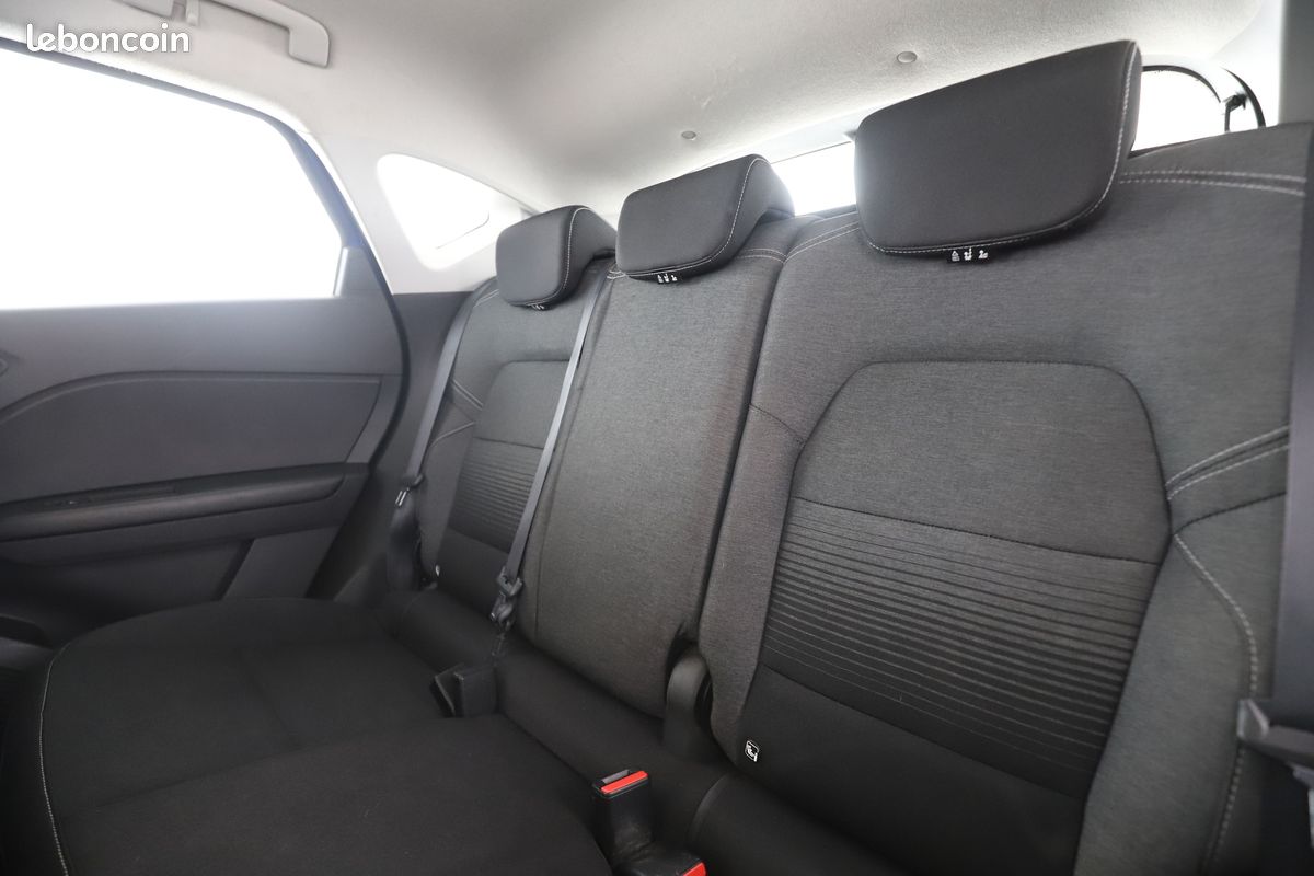 Renault Captur 1.5 Blue dCi Business 95 ch (image 8)