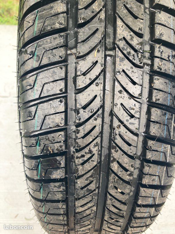 Roue complète Polo pneu neuf 175/65 R13 (image 3)