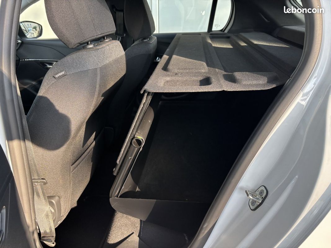 Peugeot 208 Affaire (2) SOCIETE 100 ch Business + CARPLAY (TVA 12500 HT) (image 9)