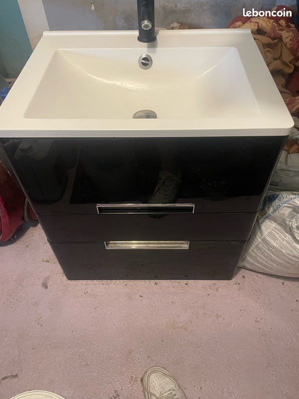 Lavabo suspendu (image 3)