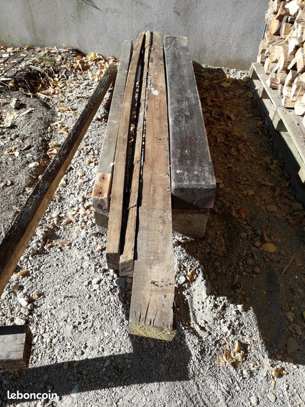 Divers poteaux, planches, bois de charpente (image 1)