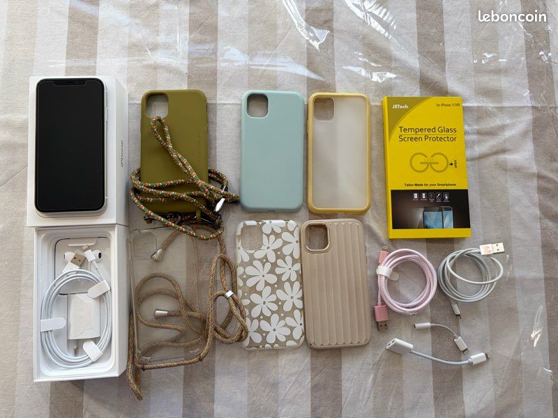 IPhone 11 blanc 128GO + accessoires (image 1)