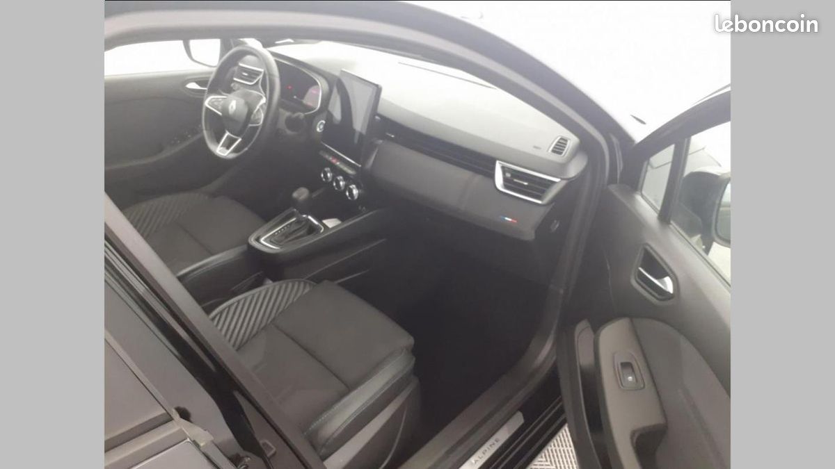 Renault Clio V E-Tech full hybrid 145 ch GSR2 Esprit Alpine (image 9)