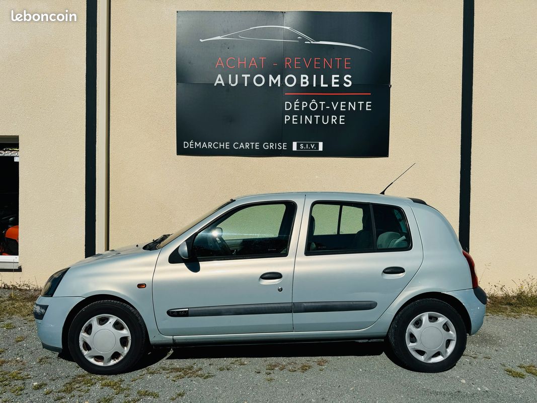 Renault Clio 1.4i 16v privilège (image 2)