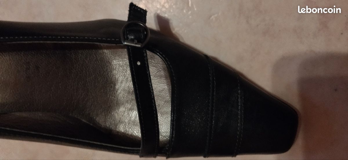 Chaussures à talon très bon état (image 3)