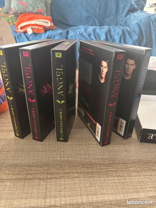Collection buffy contre les vampires et Angel (image 13)