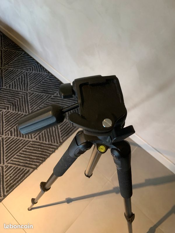 VANGUARD - VESTA GOT 233AP Trépied de table (VAT1039