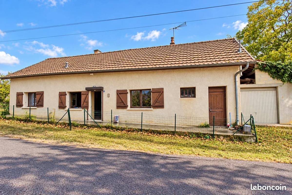 Maison 3 pièces 70 m² · à Dole · 70 m² · 100 000 €