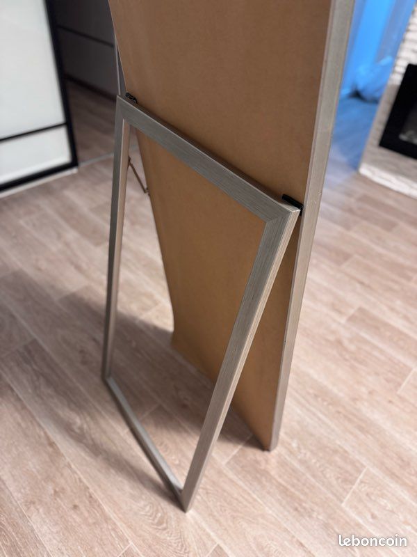 Grand miroir sur pieds (image 5)