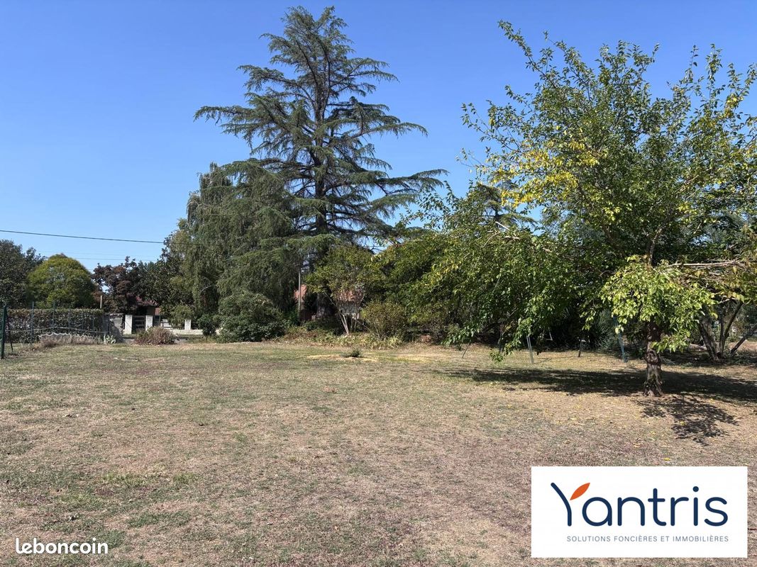 Terrain 700 m² · à Marquefave · 700 m² · 73 000 €