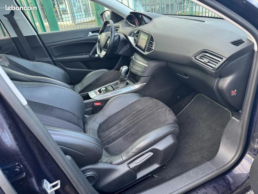 Peugeot 308 II SW 2.0 BLUEHDI 150 S&S FELINE EAT6 (image 17)