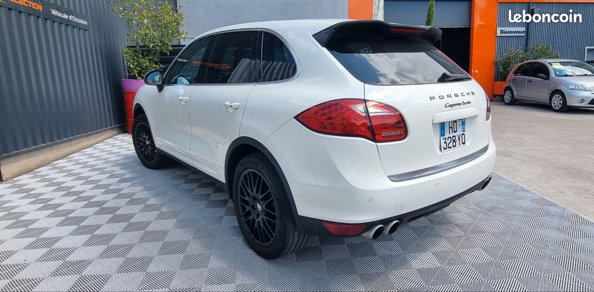 Porsche Cayenne 4.8L V8 TURBO 500CV (image 3)