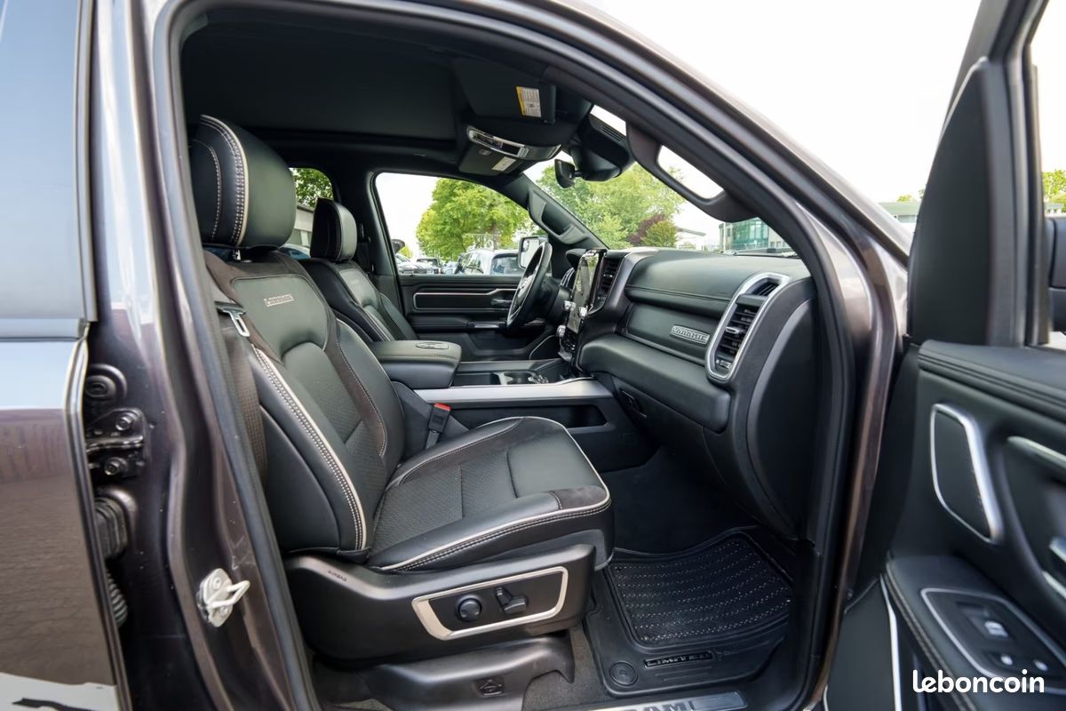 Dodge RAM 1500 Laramie eTorque GPL 5.7 V8 HEMI 401 ch 4x4 – Harman Kardon – Pano – 360° (image 26)