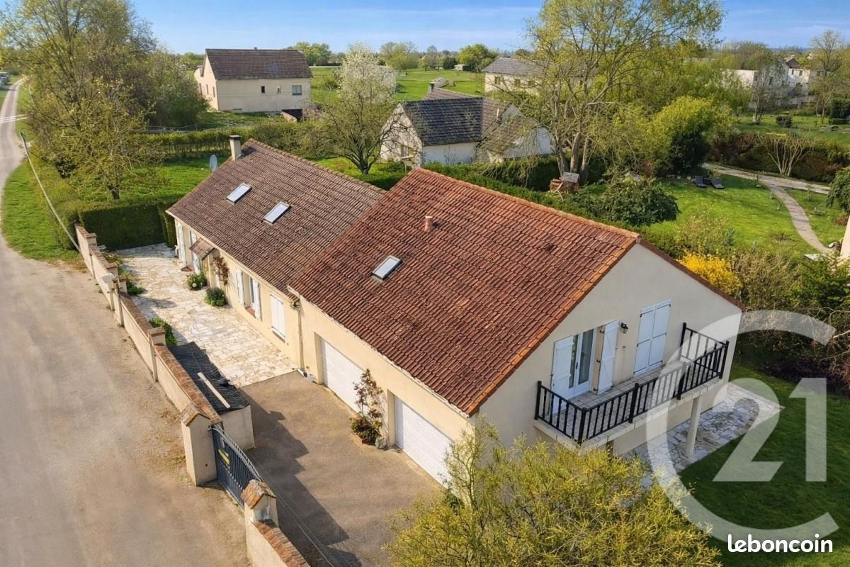 Maison 8 pièces 184 m² · à Bréval · 184 m² · 434 000 €