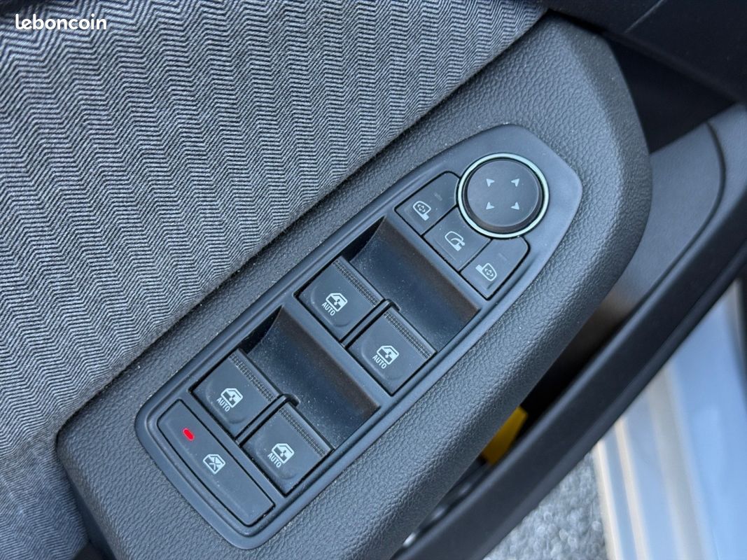 RENAULT CLIO V E-Tech full hybrid 145 Techno Entretien complet Garantie 12 mois (image 20)