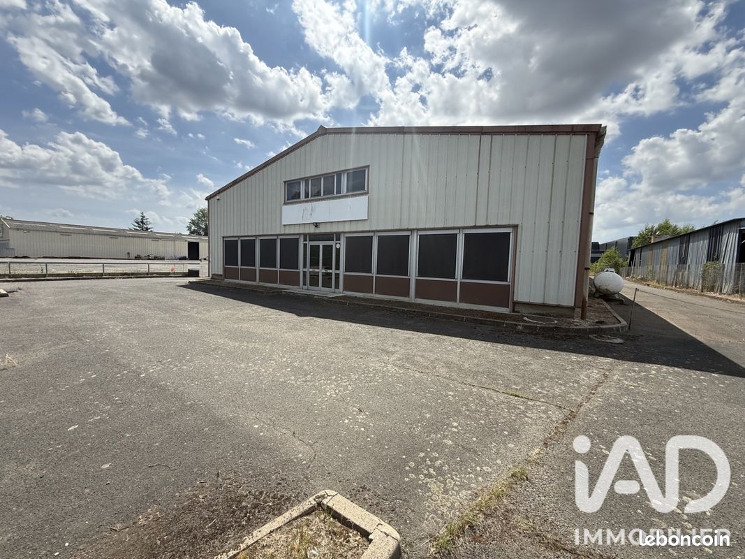 Maison 7 pièces 1064 m² · à Saint-Pierre-des-Corps · 1 064 m² · 746 000 €