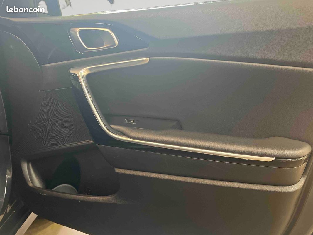 KIA CEED 1.6 CRDi 115 ch ISG DCT7 Active (image 24)