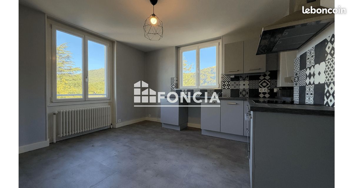 Appartement 3 pièces 86 m² · à Champ-sur-Drac · 86 m² · 880 €/mois