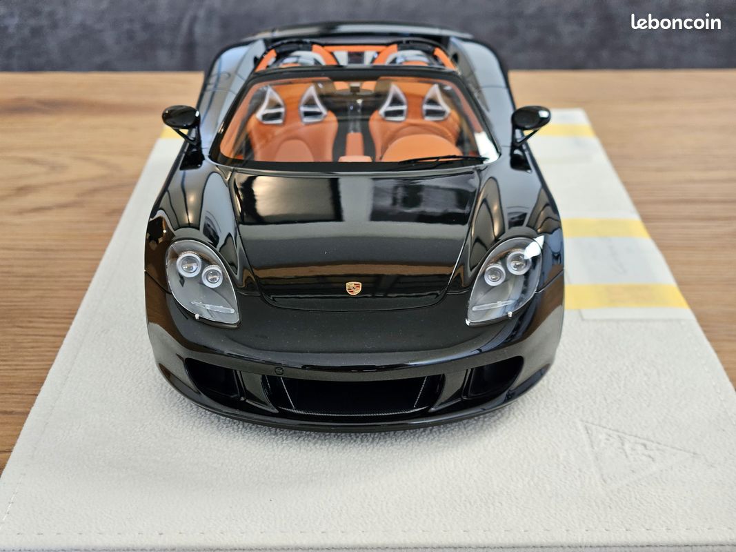 Porsche Carrera GT Noir 1/18 – Miniature Résine Make-Up Eidolon EML070E